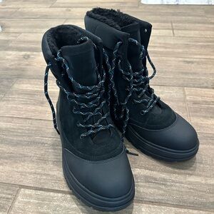 Koolaburra by UGG Deza Hyrbid Boot